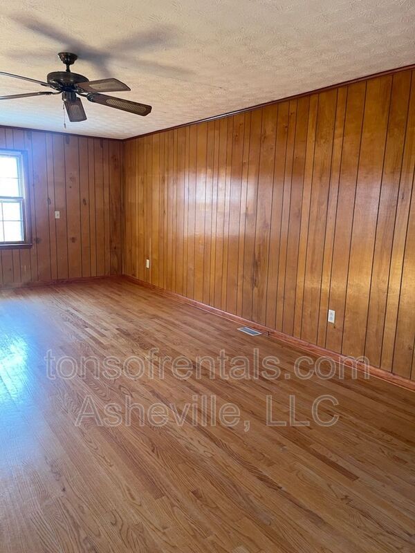 50 Ledbetter Rd in Asheville, NC - Building Photo - Building Photo