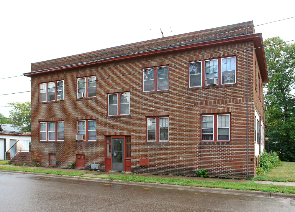 119 Southview Blvd in South St. Paul, MN - Foto de edificio