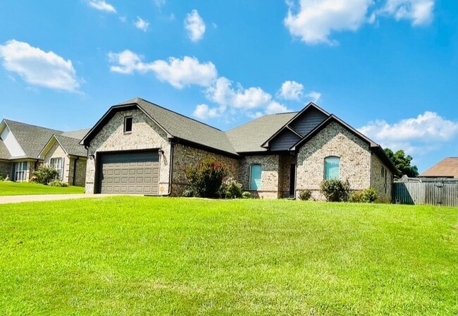 37 Lansbury Pl in Jackson, TN - Building Photo - Building Photo