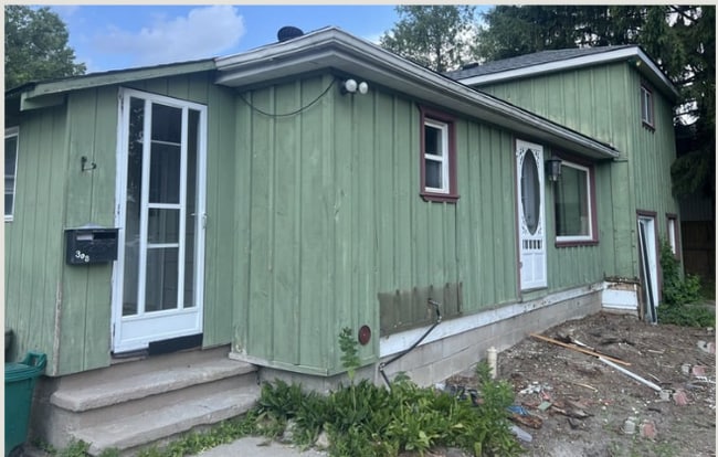 property at 308 Little Ave