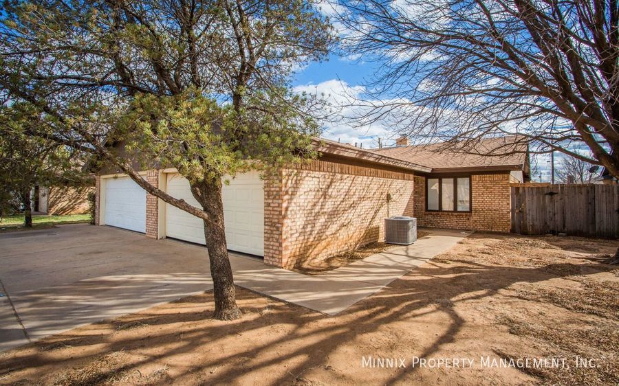 1103 80th St in Lubbock, TX - Building Photo