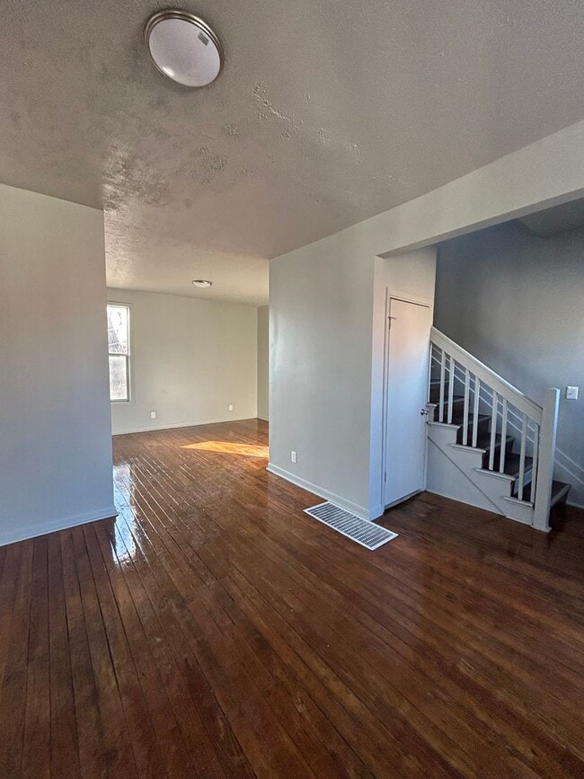 property at 4411 Davenport St