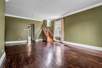 67 Crescent Ave, Unit 69 in Buffalo, NY - Foto de edificio - Building Photo