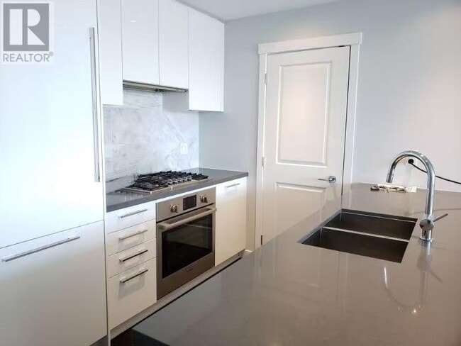 property at 5638-5638 Birney Ave