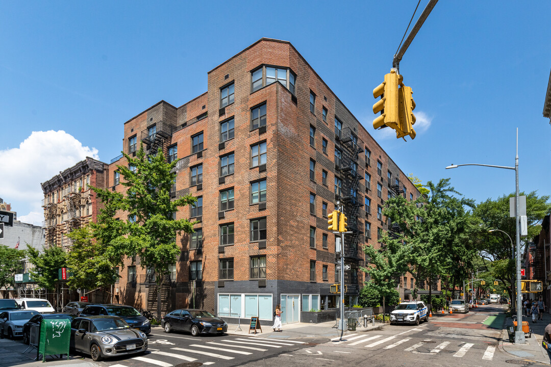 350 Bleecker in New York, NY - Foto de edificio