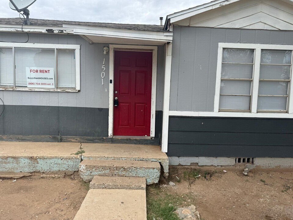 1501 E 17th St in Lubbock, TX - Building Photo
