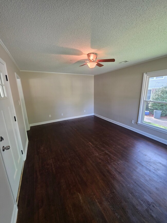 1311 Shannonhouse Dr in Charlotte, NC - Building Photo - Building Photo