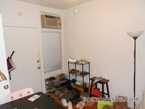 33 Edgerly Rd, Unit 3 in Boston, MA - Building Photo - Building Photo