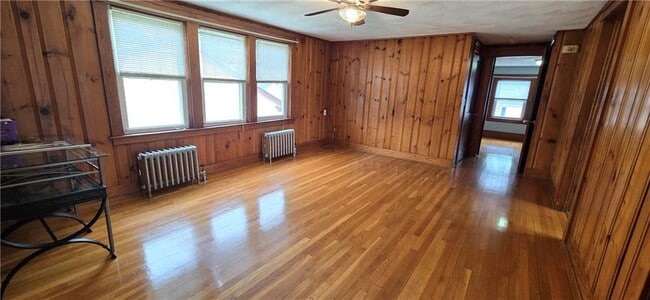 28 Crawford St in Cranston, RI - Building Photo - Building Photo