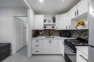 1211 NE 15th Ave in Fort Lauderdale, FL - Building Photo - Building Photo