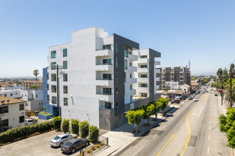 La Vida Melrose in Los Angeles, CA - Building Photo - Building Photo