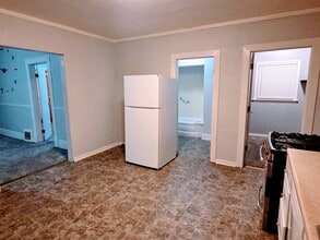 1340 Chatham St, Unit Lower in Racine, WI - Foto de edificio - Building Photo