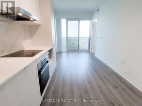 138 Downes St in Toronto, ON - Building Photo - Building Photo