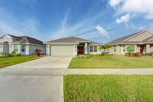 5327 Vespera St in Fort Pierce, FL - Building Photo