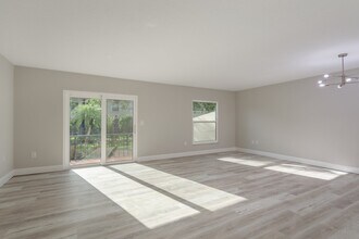 2700 Bayshore Blvd in Dunedin, FL - Building Photo - Building Photo