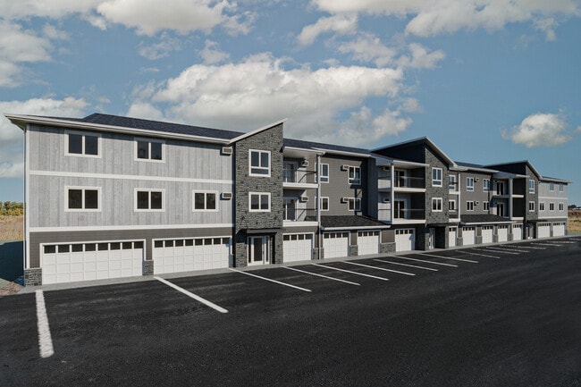 Fox Crossing Creek Apartments