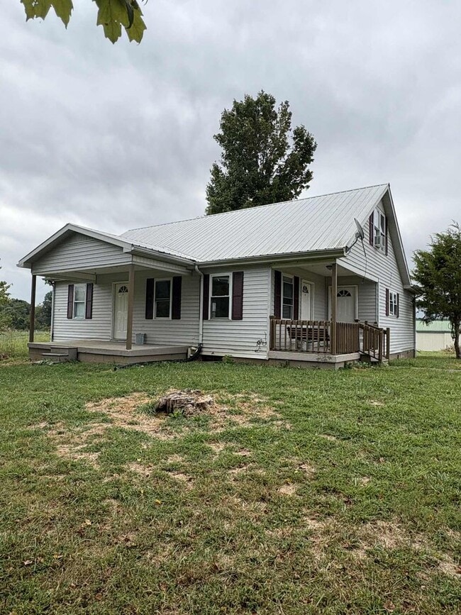 property at 844 Atkinson Rd