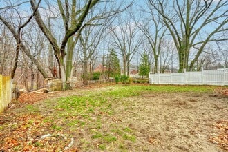 170 Hilltop Rd in Rochester, NY - Building Photo - Building Photo