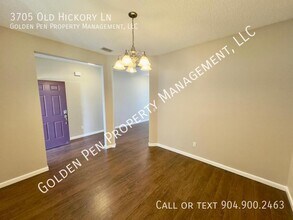 3705 Old Hickory Ln in Orange Park, FL - Building Photo - Building Photo