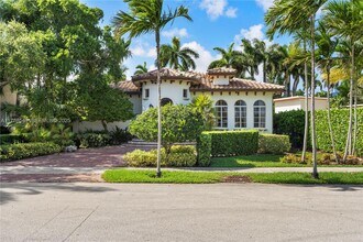 1223 Jackson St in Hollywood, FL - Building Photo - Building Photo