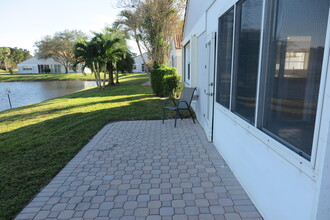 15330 Summer Lake Dr in Delray Beach, FL - Building Photo - Building Photo