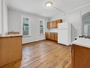 828 9th St NW-Unit -#1 in Grand Rapids, MI - Building Photo - Building Photo