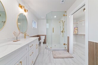 1830 Locksford St in Houston, TX - Building Photo - Building Photo