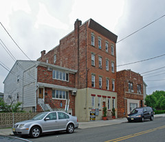 376 Walker St Apartments