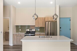 Dear Madison in Colorado Springs, CO - Building Photo