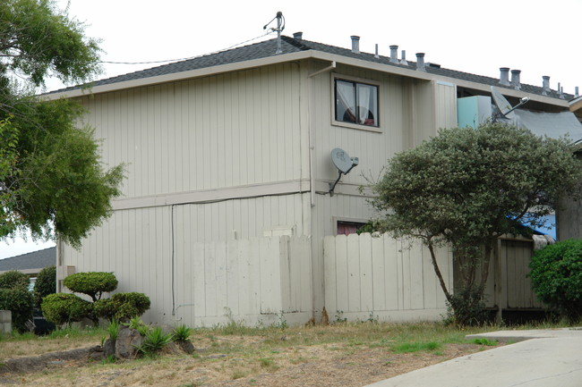 11525 California St in Castroville, CA - Building Photo - Building Photo