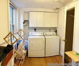 1901 Beacon St in Brookline, MA - Building Photo - Building Photo