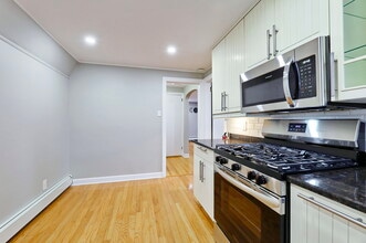 136 Chestnut St, Unit 2 in Garfield, NJ - Building Photo - Building Photo