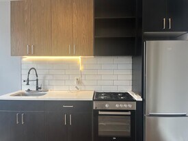 87 Romaine Ave, Unit 6 in Jersey City, NJ - Building Photo