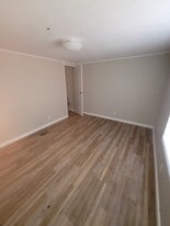 1570 Illery Rd in Sumter, SC - Building Photo