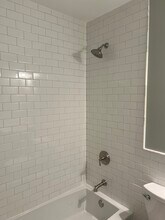 1235 N Marion Ct, Unit 3F in Chicago, IL - Building Photo - Building Photo