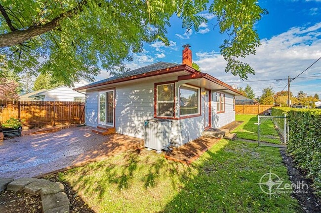 property at 2502 Fairmount Ave