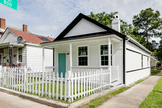 2018 Dinwiddie Ave in Richmond, VA - Foto de edificio - Building Photo