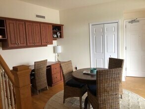 110 Cypress St in Brookline, MA - Building Photo - Building Photo