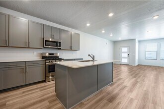 2235 Canal Vw Ln in Daniel, UT - Building Photo - Building Photo