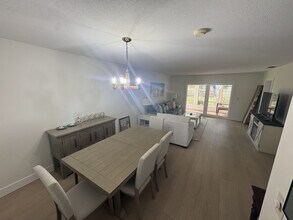 607 Fair Winds Dr in Nokomis, FL - Building Photo - Building Photo