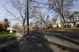 Hickory Glen in Plainfield, NJ - Building Photo - Building Photo