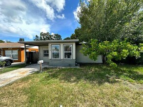 4518 9th Ave S in St. Petersburg, FL - Building Photo - Building Photo