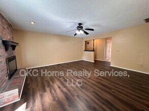 3110 N Wheeler Cir in Bethany, OK - Building Photo - Building Photo