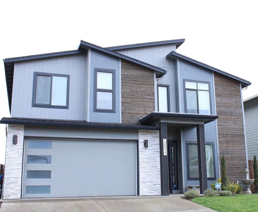 10811 NE 96th Ct in Vancouver, WA - Building Photo
