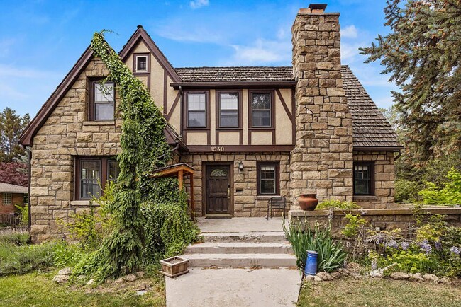 property at 1540 Pacific Terrace