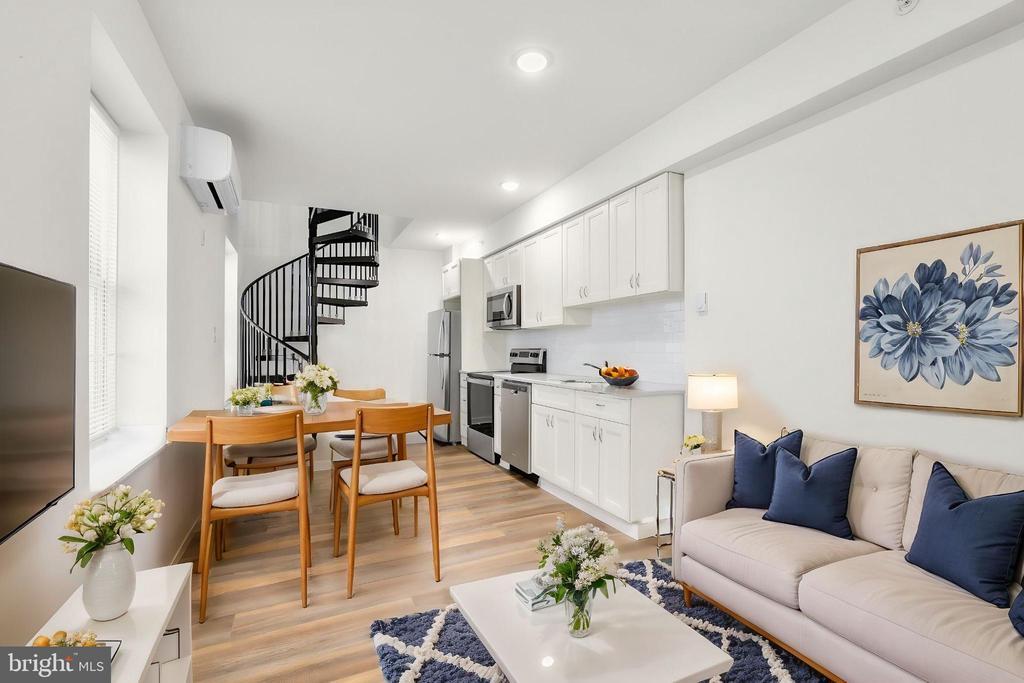 541 N Orianna St in Philadelphia, PA - Building Photo