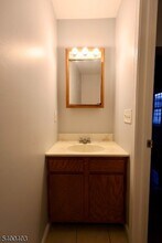 124 Dickerson St in Newark, NJ - Foto de edificio - Building Photo