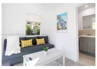 501 N 24th Ave in Hollywood, FL - Building Photo - Building Photo