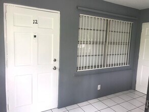 3300 NE 10th Ter in Pompano Beach, FL - Building Photo - Building Photo