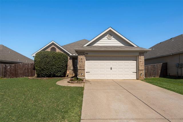 746 Countryside Dr in Aubrey, TX - Building Photo